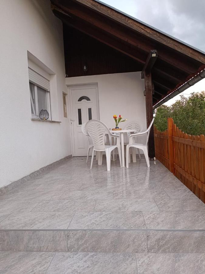Ferienwohnung Lucija Lovinac  Exterior foto