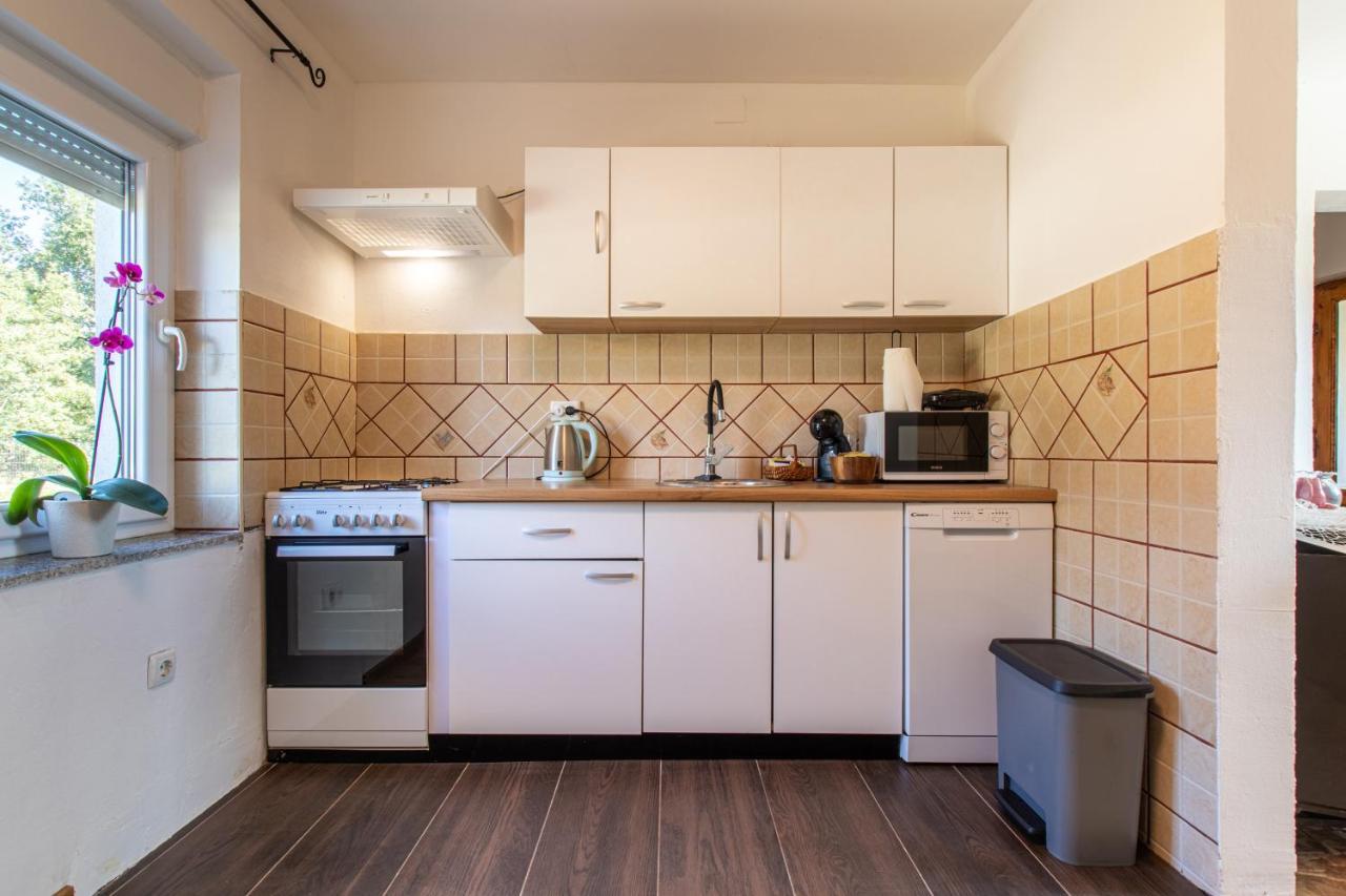 Ferienwohnung Lucija Lovinac  Exterior foto