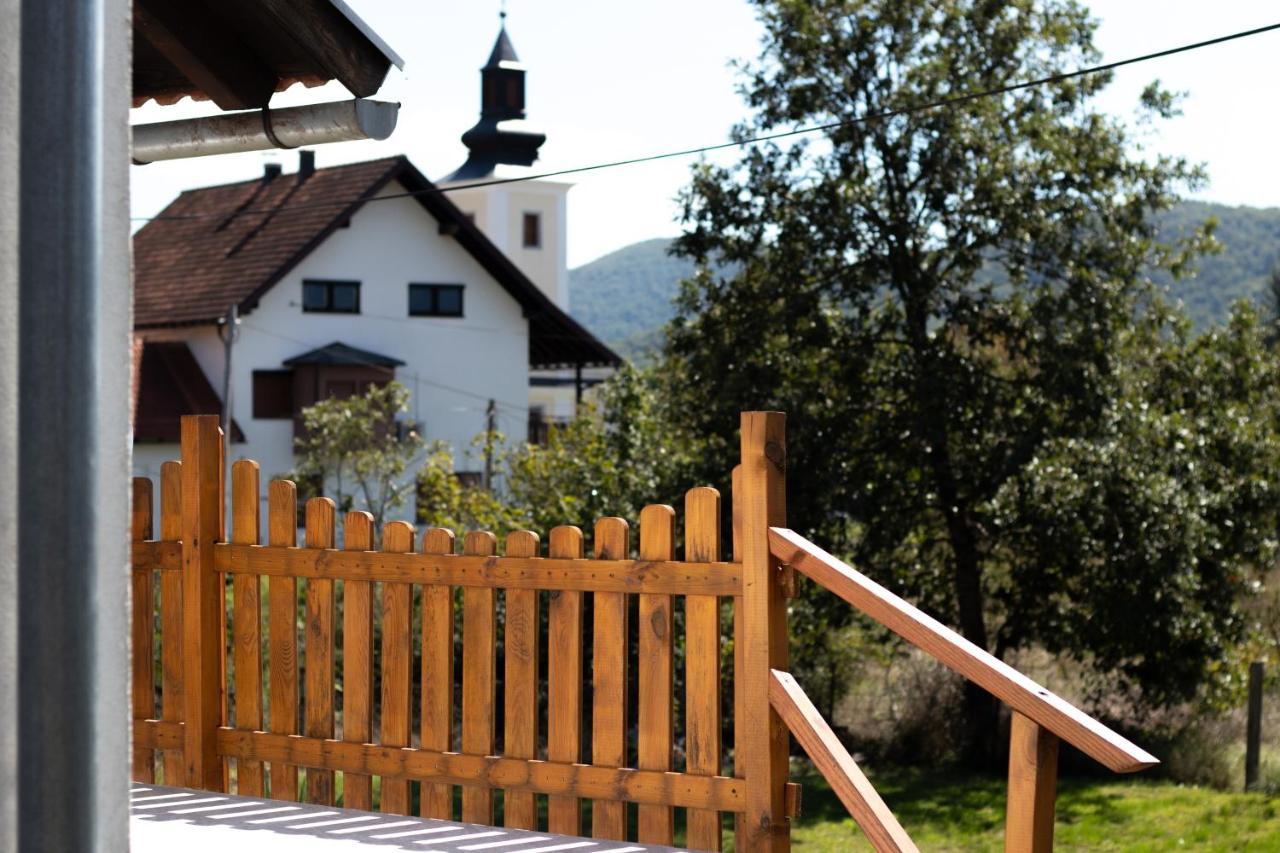 Ferienwohnung Lucija Lovinac  Exterior foto