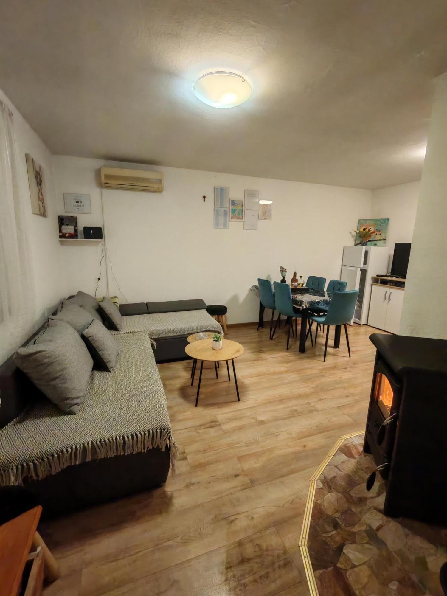 Ferienwohnung Lucija Lovinac  Exterior foto